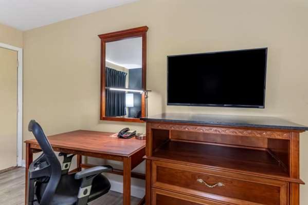 Econo Lodge Erlanger Esterno foto