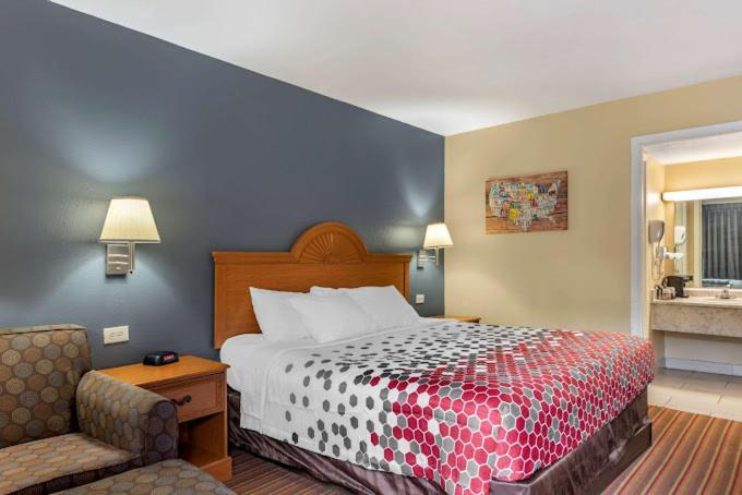 Econo Lodge Erlanger Esterno foto